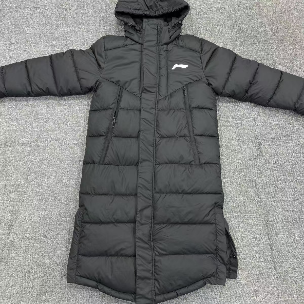 Li-Ning Black Long Hooded Down Coat - Warm Windproof Sports Outerwear