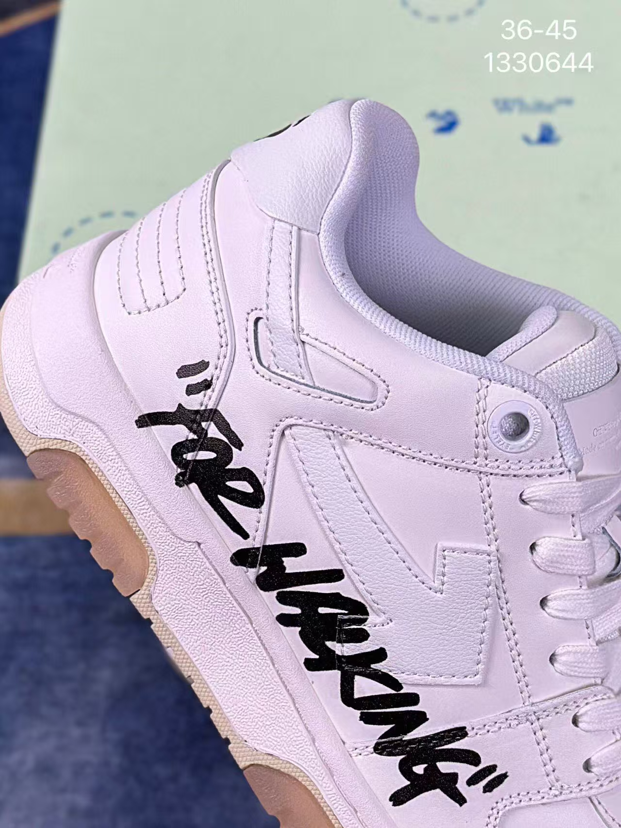 Off-White 23SS "FOR WALKING" Arrow White Leather Low-Top Casual Sneakers - Image 2