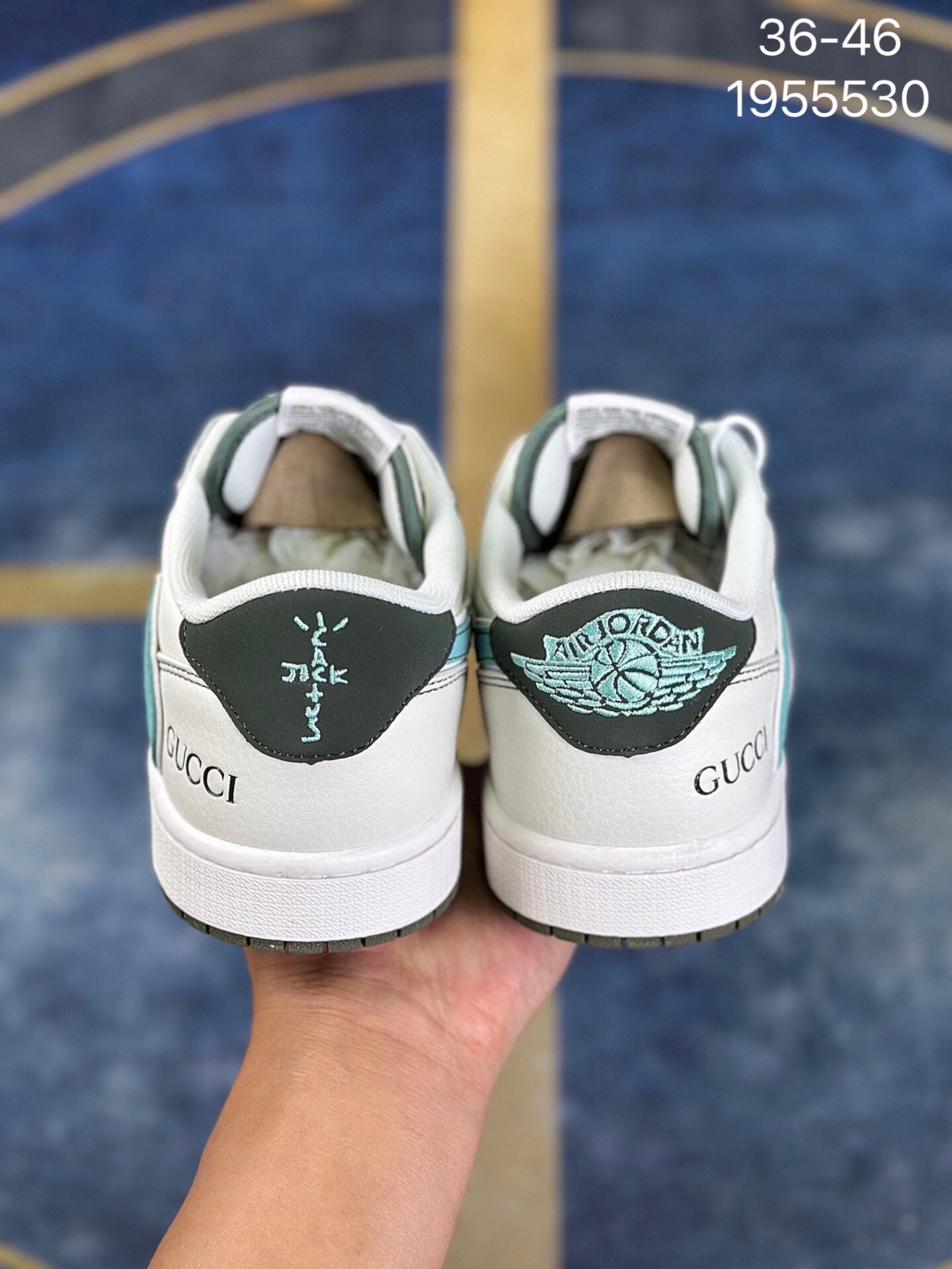 Gucci x Nike Collaborative Low-Top Sneakers - Image 4