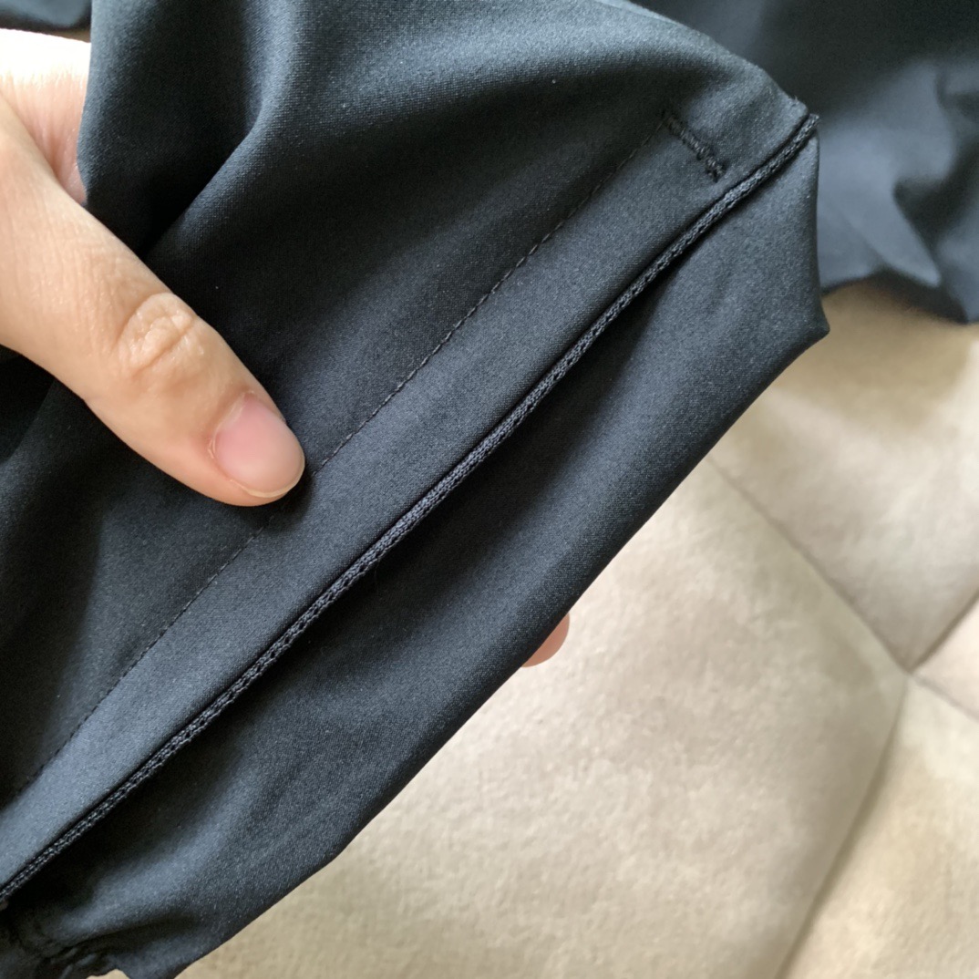 Nike Swoosh Quick-Dry Cuffed Sports Pants - Image 6