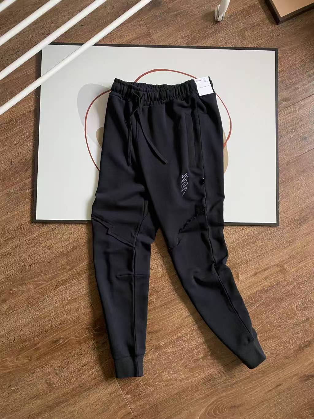 Jordan Black Samurai Deconstructed Paneled Cuffed Sweatpants - Image 3