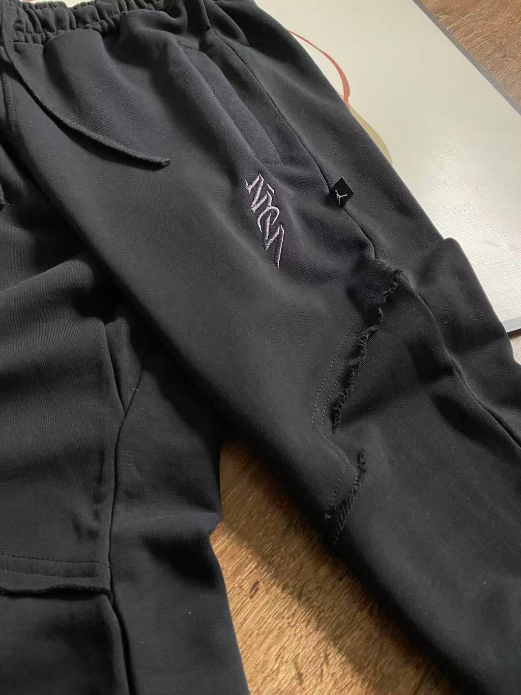 Jordan Black Samurai Deconstructed Paneled Cuffed Sweatpants - Image 5