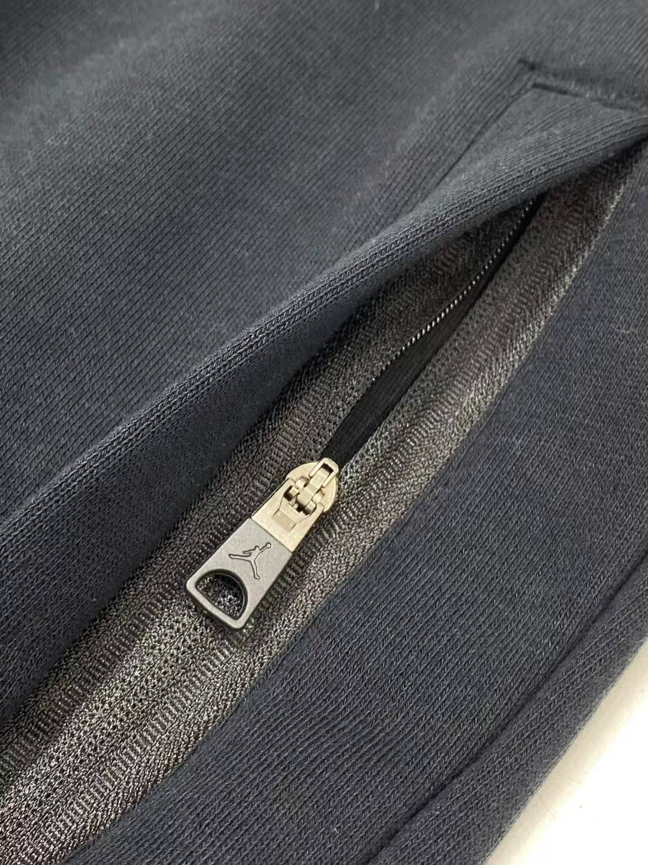 Jordan Black Samurai Deconstructed Paneled Cuffed Sweatpants - Image 6