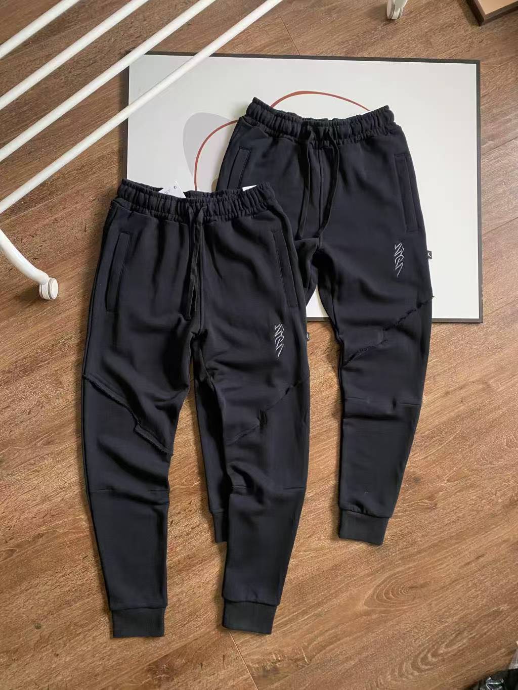 Jordan Black Samurai Deconstructed Paneled Cuffed Sweatpants - Image 8